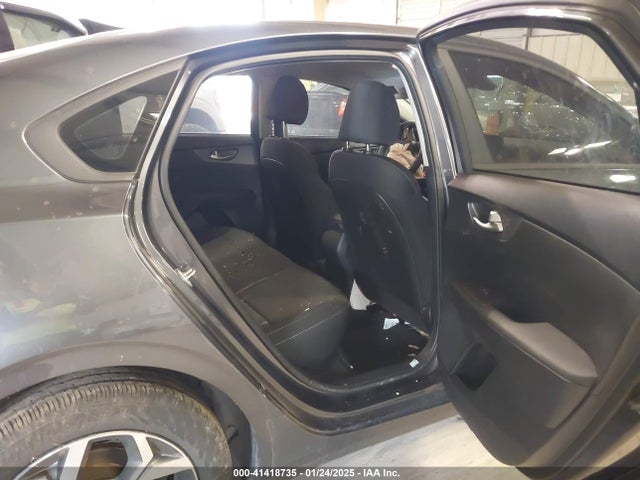 3KPF24AD6ME346192 KIA Forte Lxs
