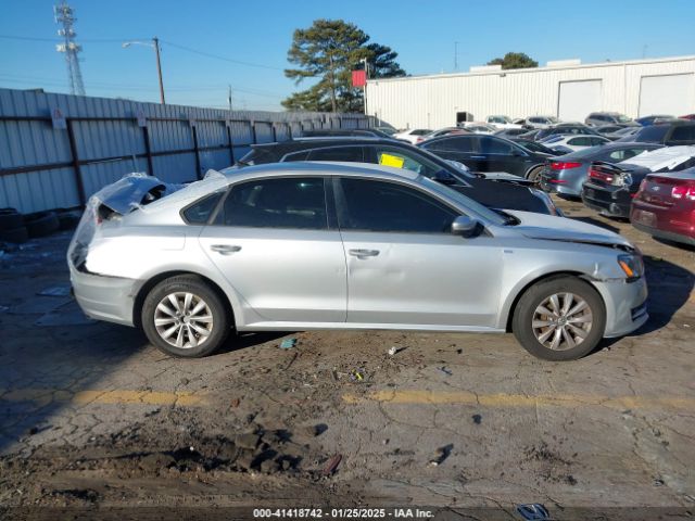 1VWAT7A30FC022274 Volkswagen Passat 1.8t Wolfsburg Edition