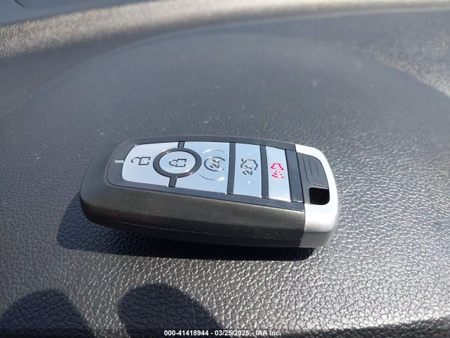 1FM5K7DH9JGA42583 Ford EXPLORER XLT