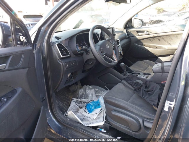 KM8J23A42KU919331 Hyundai TUCSON SE