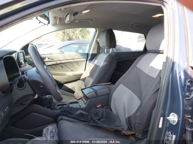 KM8J23A42KU919331 Hyundai TUCSON SE