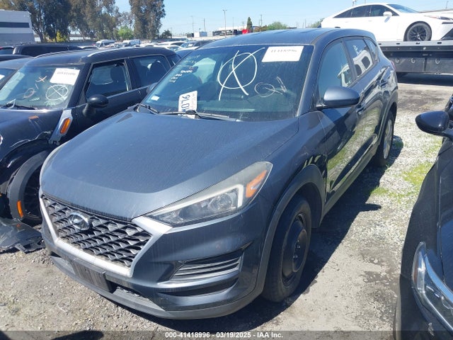 KM8J23A42KU919331 Hyundai TUCSON SE