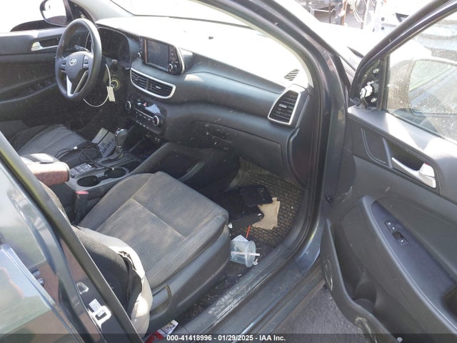 KM8J23A42KU919331 Hyundai TUCSON SE