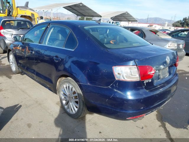 3VW3L7AJ7EM367323 Volkswagen Jetta 2.0l Tdi