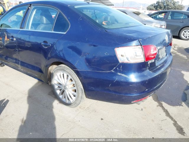 3VW3L7AJ7EM367323 Volkswagen Jetta 2.0l Tdi