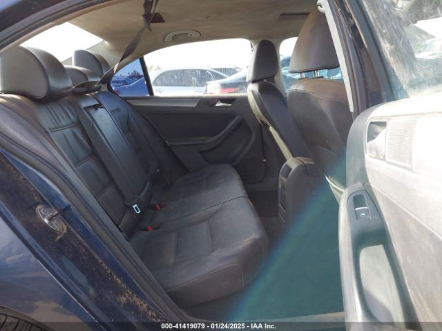 3VW3L7AJ7EM367323 Volkswagen Jetta 2.0l Tdi