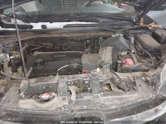 5J6RM4H38GL042663 Honda CR-V LX
