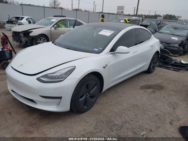 2019 TESLA MODEL 3 5YJ3E1EB2KF388108 Photo 1