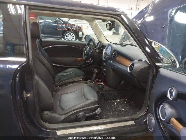 2012 MINI COOPER WMWSU3C54CT543292 Photo 4