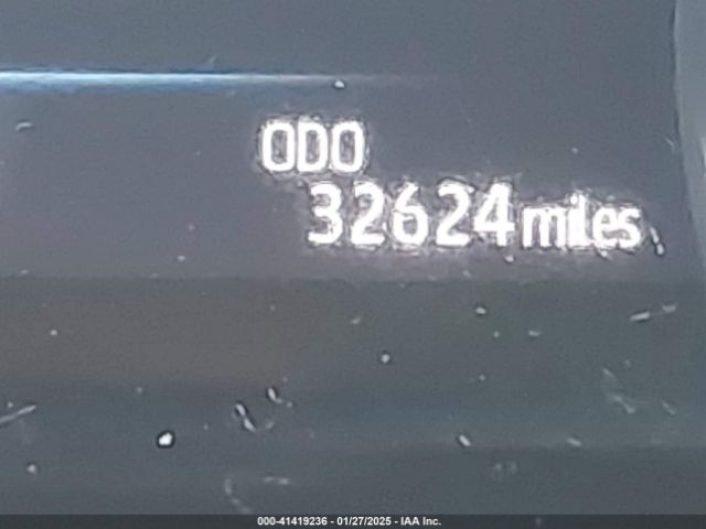 4T1G11BK8MU030308 Toyota Camry Se Awd