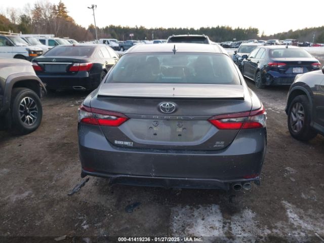 4T1G11BK8MU030308 Toyota Camry Se Awd