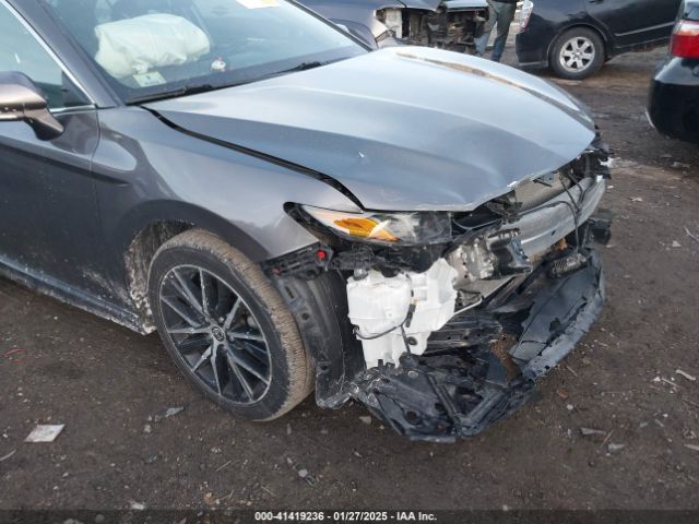 4T1G11BK8MU030308 Toyota Camry Se Awd