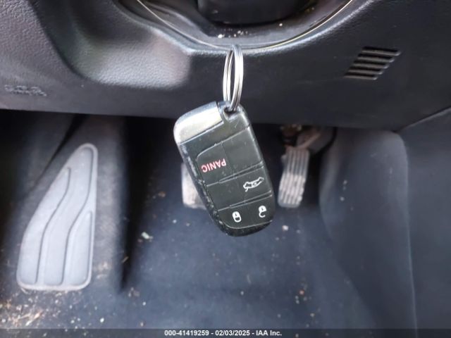 2015 CHRYSLER 200 1C3CCCAB3FN561394 Photo 10