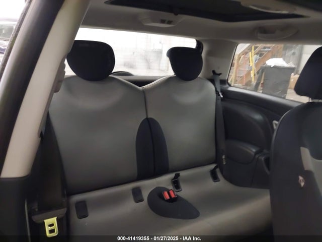 2006 MINI COOPER WMWRC33546TK16333 Photo 7