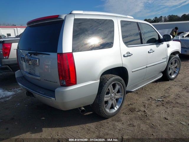 2010 CADILLAC ESCALADE 1GYUCAEF9AR180758 Photo 3