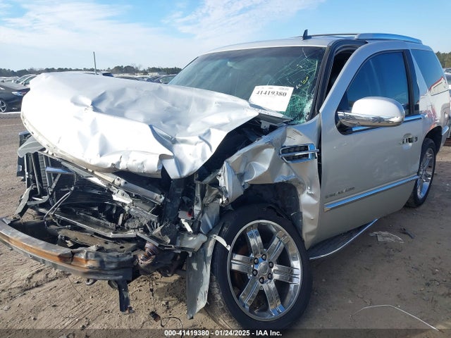 2010 CADILLAC ESCALADE 1GYUCAEF9AR180758 Photo 5
