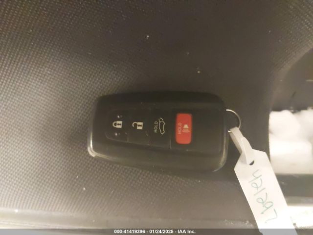 5TDZZRAH9MS523624 Toyota Highlander Le