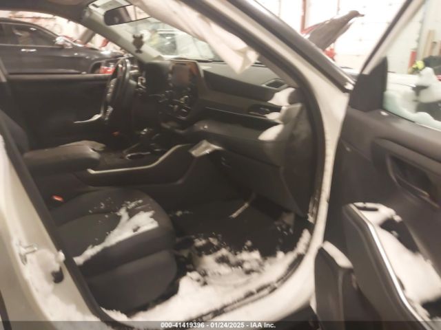 5TDZZRAH9MS523624 Toyota Highlander Le