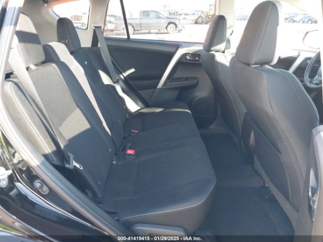 2T3RFREV7FW253142 Toyota Rav4 Xle