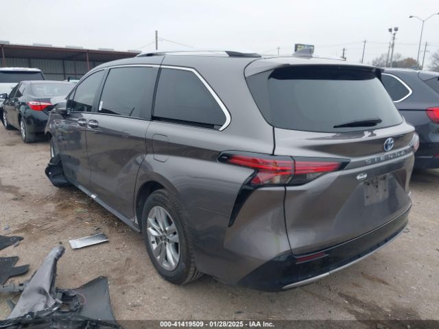 5TDZRKEC7NS102931 Toyota Sienna Limited