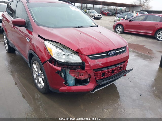 1FMCU0GXXFUC74470 Ford ESCAPE SE