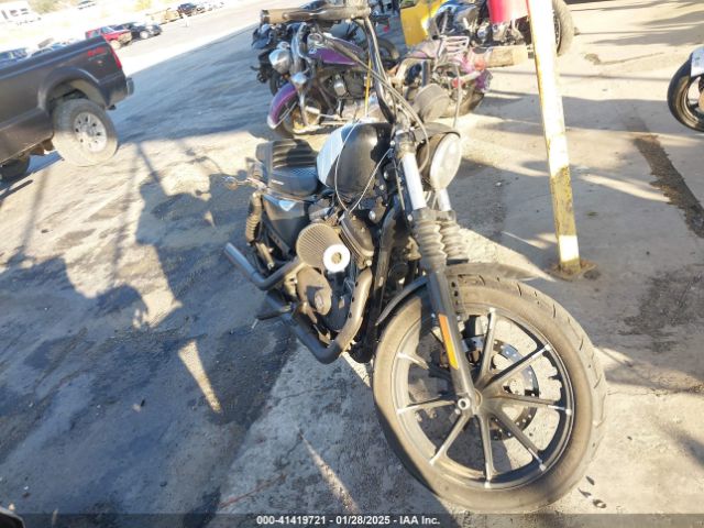 2019 HARLEY-DAVIDSON XL883 1HD4LE236KC402585
