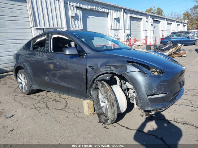 2021 TESLA MODEL Y 5YJYGAEE6MF180410 Photo 0