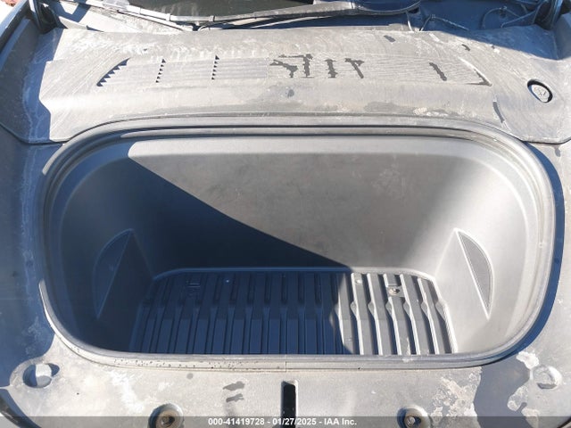 2021 TESLA MODEL Y 5YJYGAEE6MF180410 Photo 9
