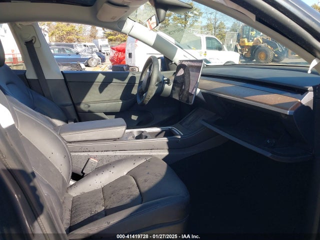2021 TESLA MODEL Y 5YJYGAEE6MF180410 Photo 4