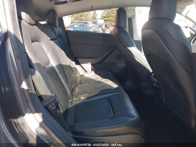 2021 TESLA MODEL Y 5YJYGAEE6MF180410 Photo 7