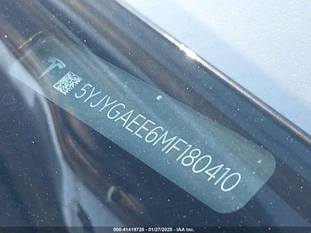 2021 TESLA MODEL Y 5YJYGAEE6MF180410 Photo 8