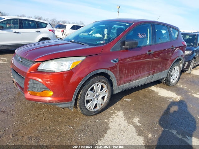 Ford ESCAPE S 2014 1FMCU0F76EUA88960 Image 2
