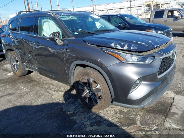 Toyota Highlander Xle 2020 5TDGZRAH8LS028367 Image 1