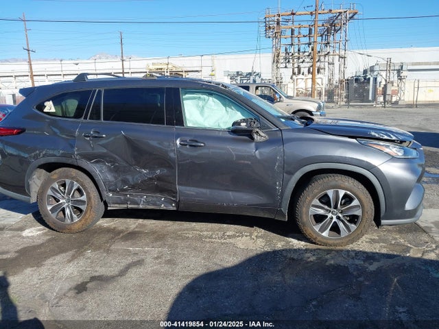 Toyota Highlander Xle 2020 5TDGZRAH8LS028367 Image 12