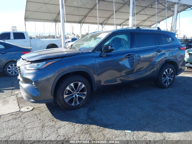 Toyota Highlander Xle 2020 5TDGZRAH8LS028367 Image 2