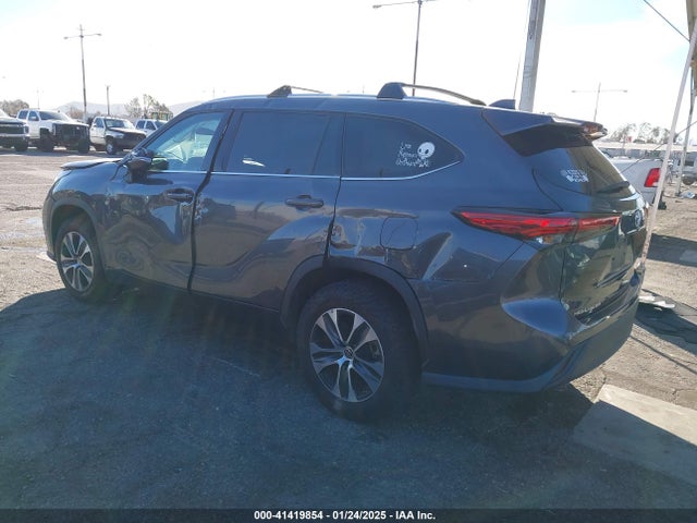 Toyota Highlander Xle 2020 5TDGZRAH8LS028367 Image 3