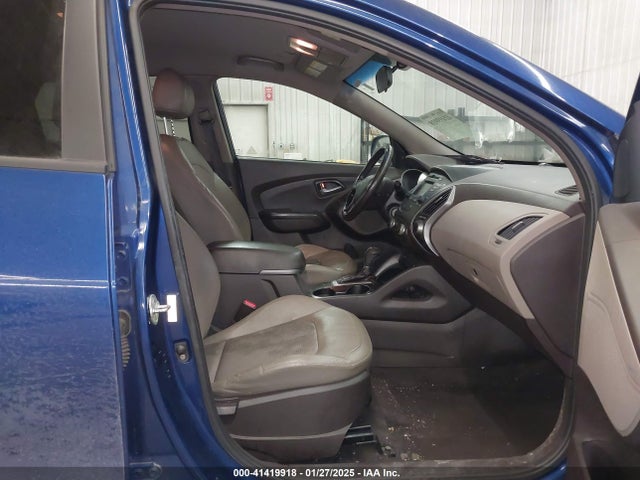 KM8JU3AG6FU971006 Hyundai TUCSON SE