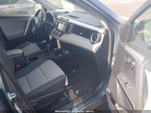 JTMBFREV1ED058764 Toyota RAV4 LE