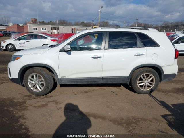 5XYKTDA6XFG557690 KIA SORENTO LX
