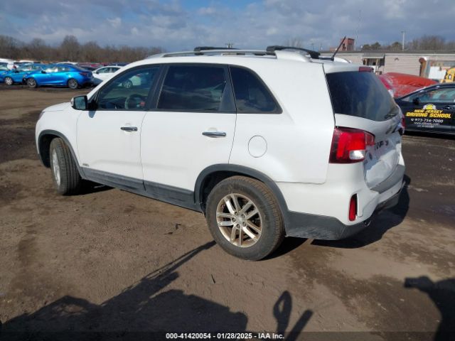 5XYKTDA6XFG557690 KIA SORENTO LX