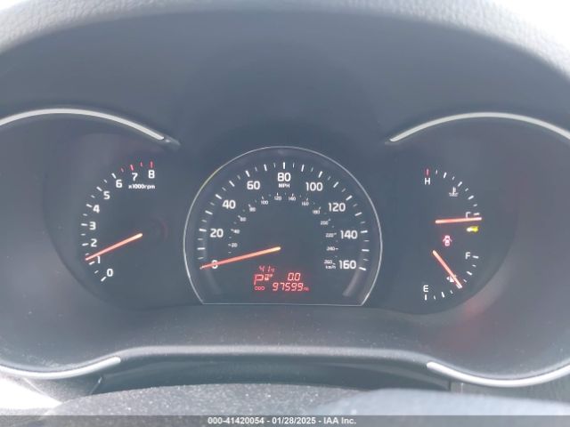 5XYKTDA6XFG557690 KIA SORENTO LX