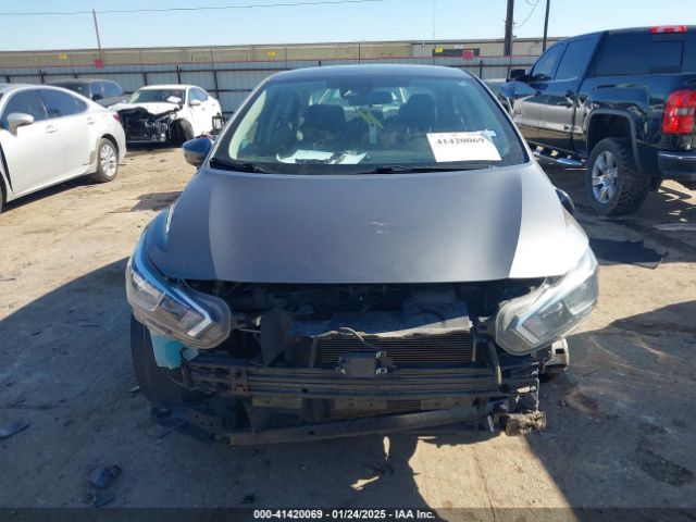 3N1CN8EV8ML835633 Nissan Versa Sv Xtronic Cvt