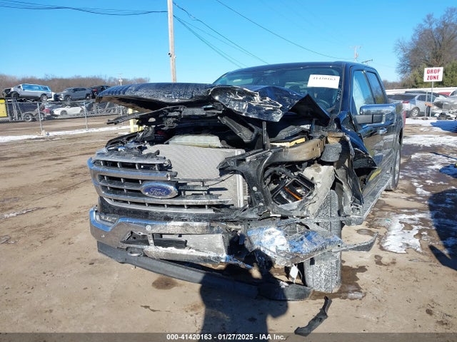 Ford F-150 Lariat 2023 1FTFW1E89PFC59073 Image 2