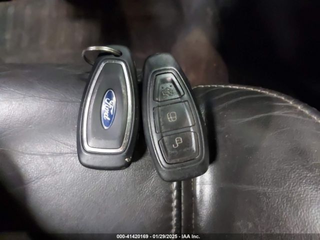 1FADP3L99JL306466 Ford FOCUS ST