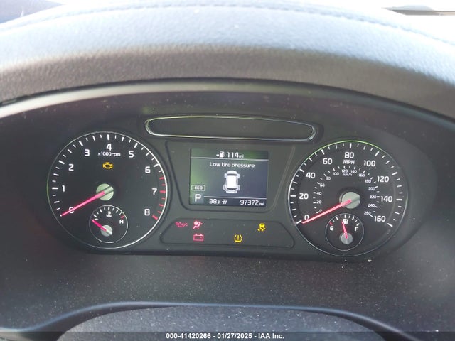5XYPGDA36KG520937 KIA Sorento 2.4l Lx