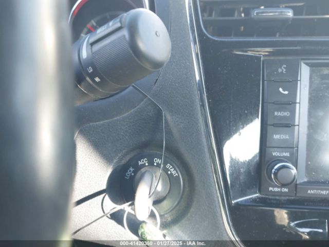 1C3CCBCG0EN135616 Chrysler 200 Limited