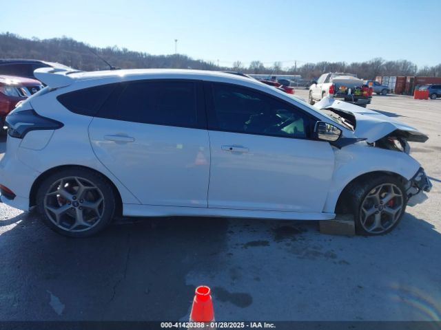1FADP3L93HL333107 Ford FOCUS ST