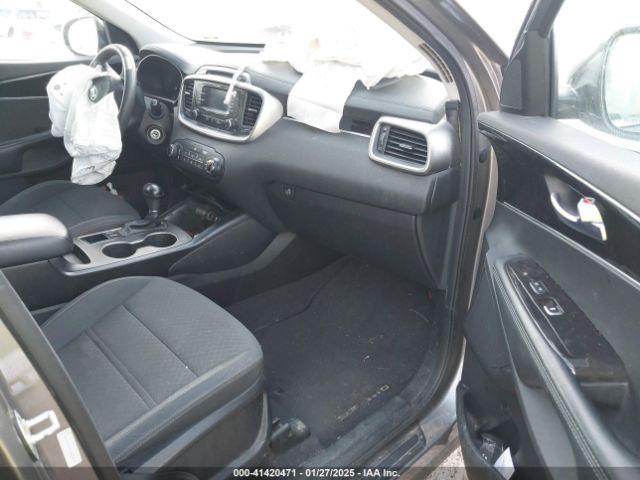5XYPG4A39JG385841 KIA Sorento 2.4l L