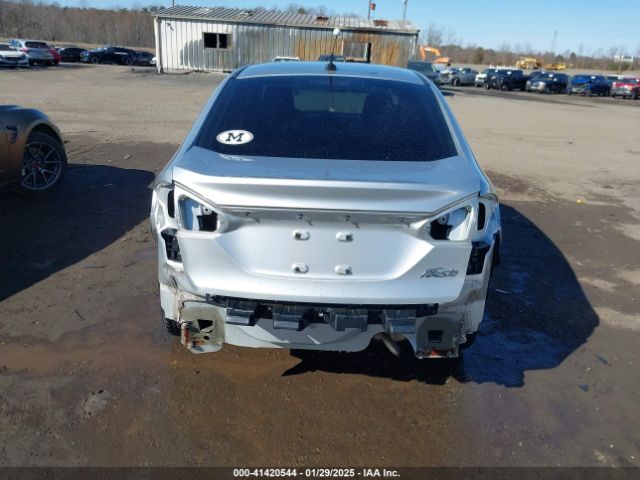 3FADP4AJ9FM132729 Ford FIESTA S