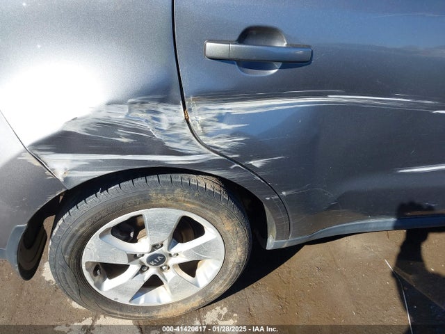 KIA Soul 2017 KNDJN2A2XH7480326 Image 17